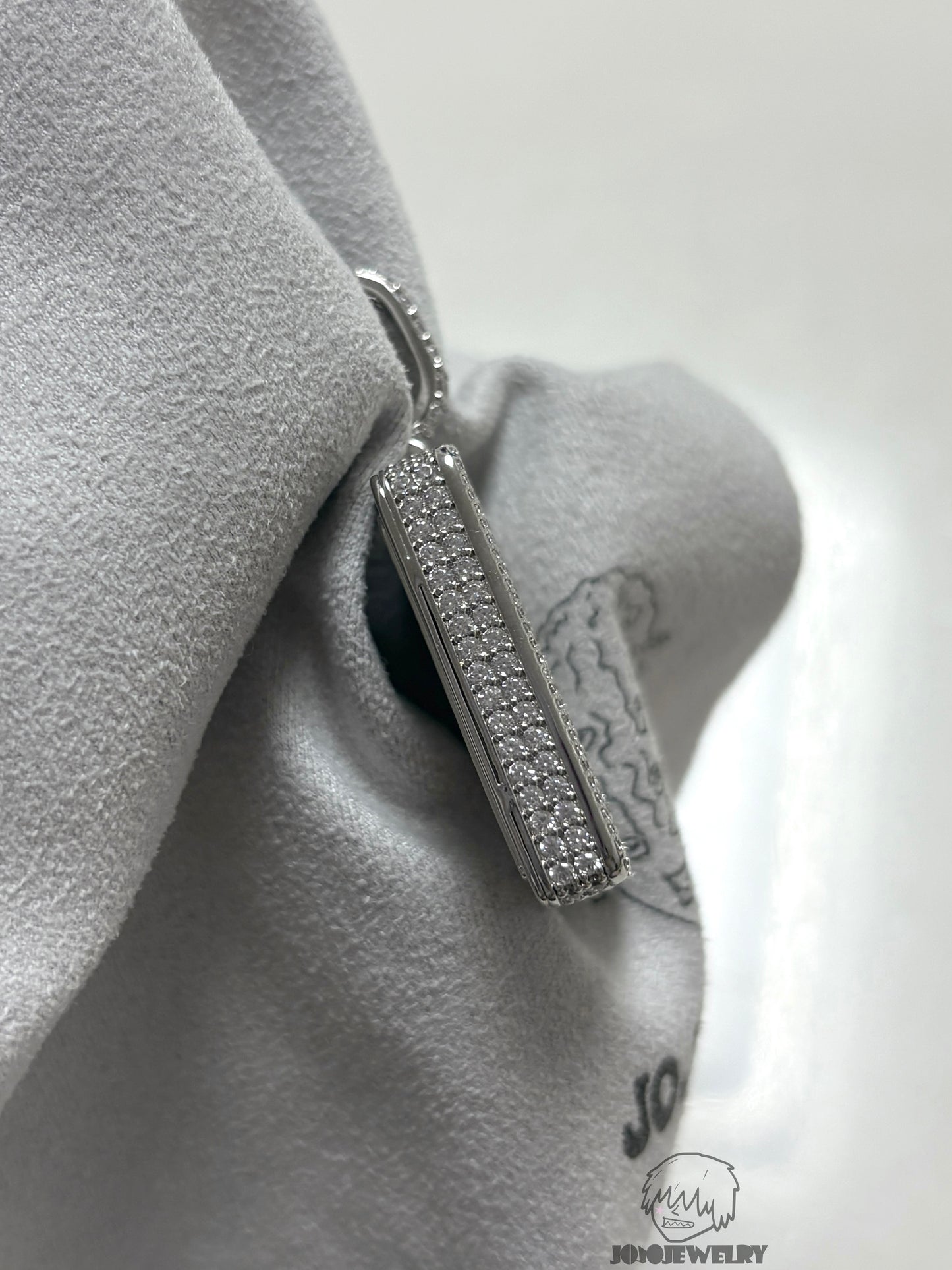 Iced "發" Chinese Character Pendant