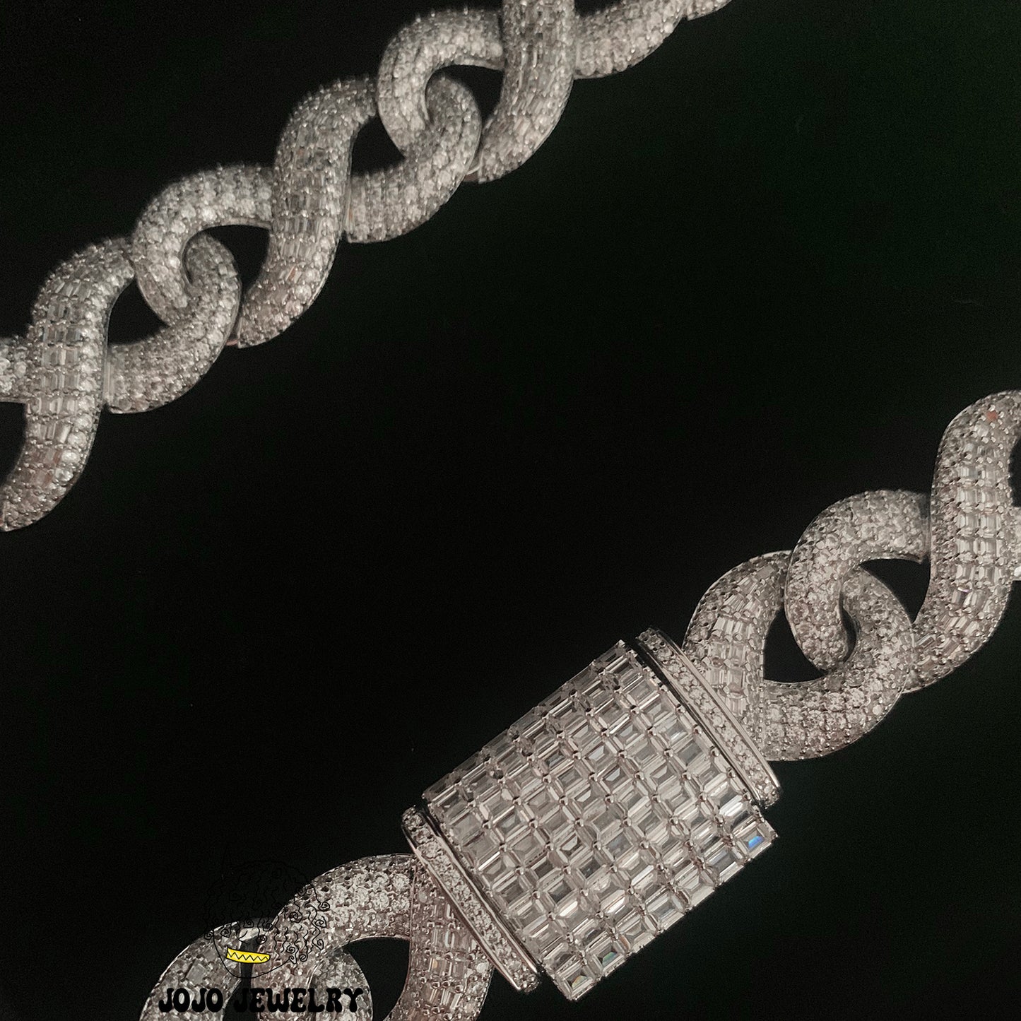 18mm Infinite Loop Moissanite Cuban Link Chain – 925 Sterling Silver