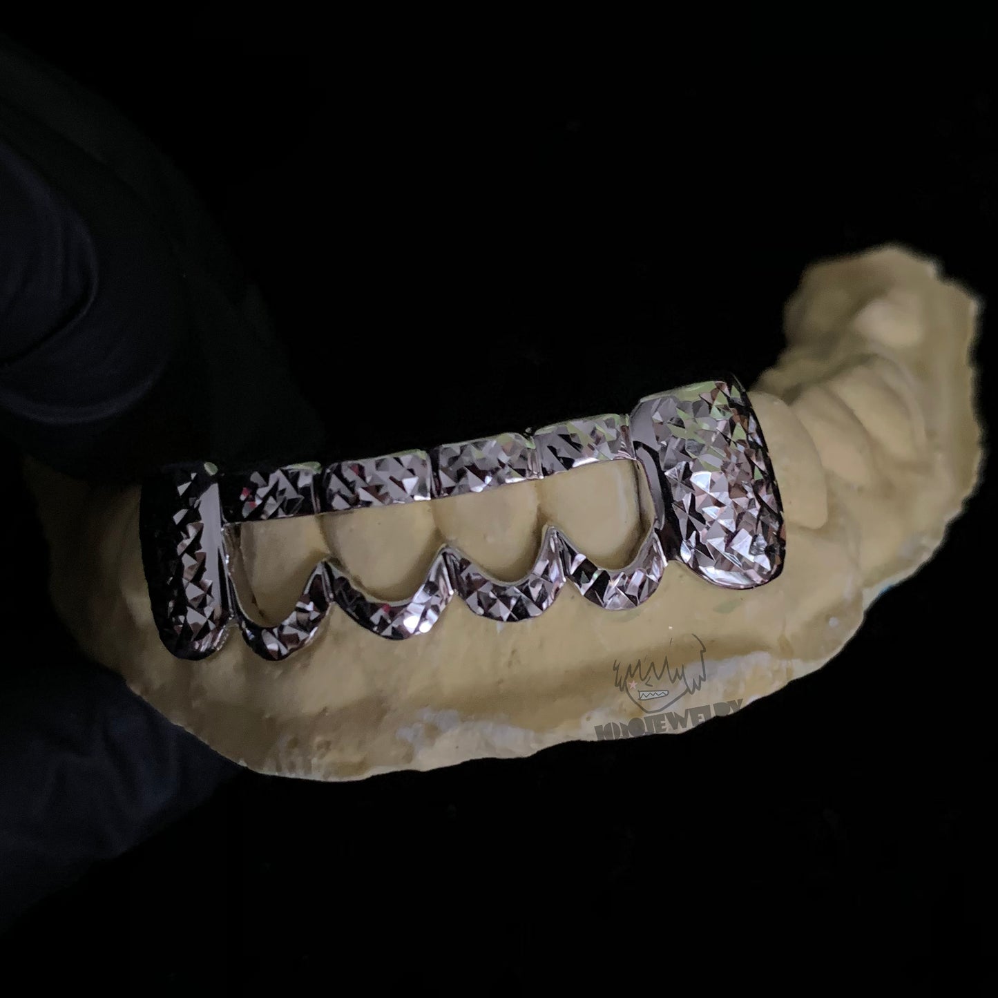 Diamond-Cut Open Face Grillz