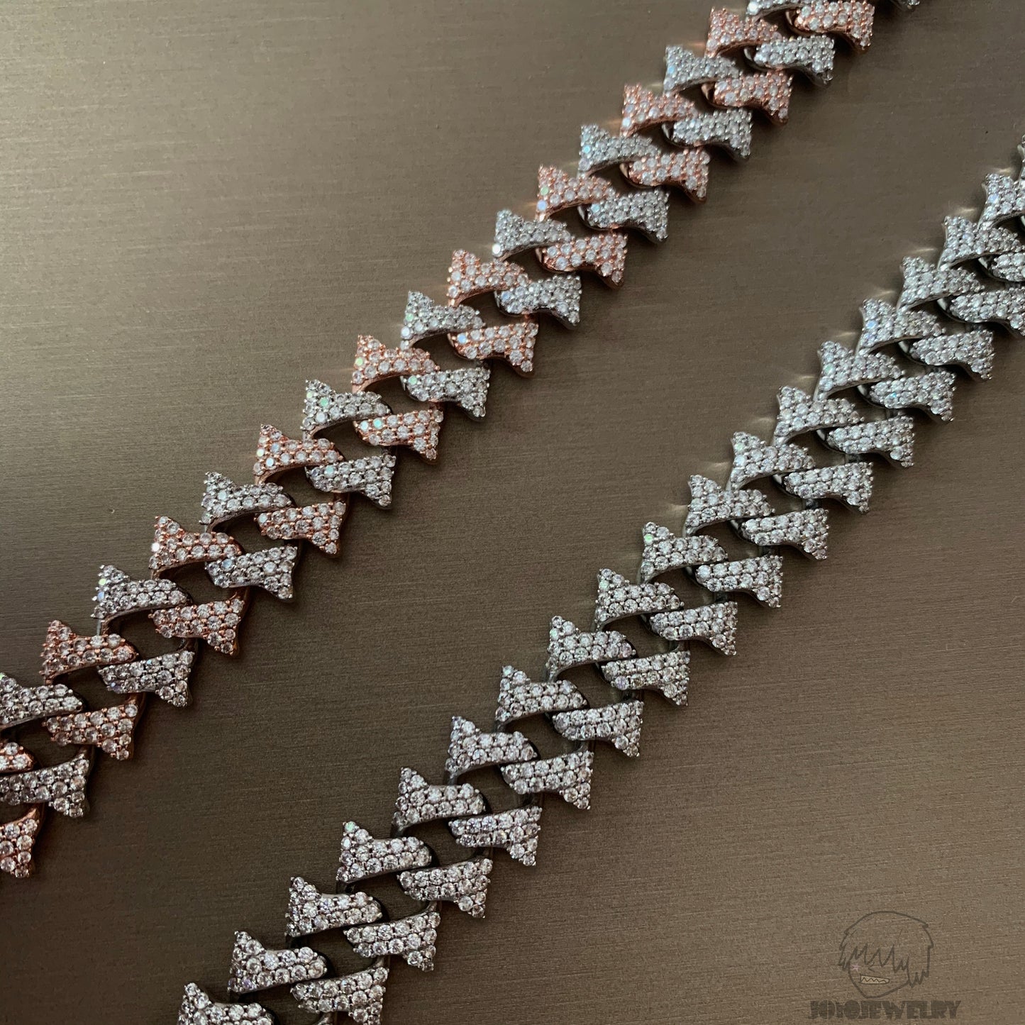 17mm 925 Silver Moissanite Iced Double-Point Cuban Chain