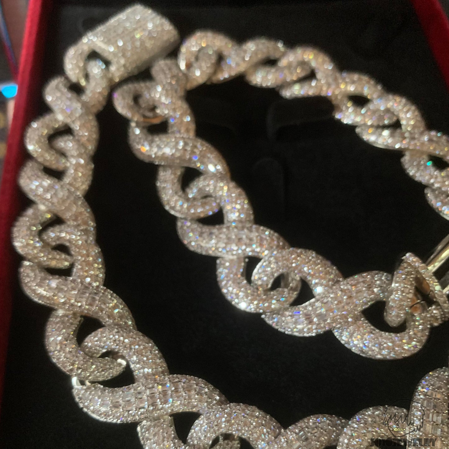 18mm Infinite Loop Moissanite Cuban Link Chain – 925 Sterling Silver