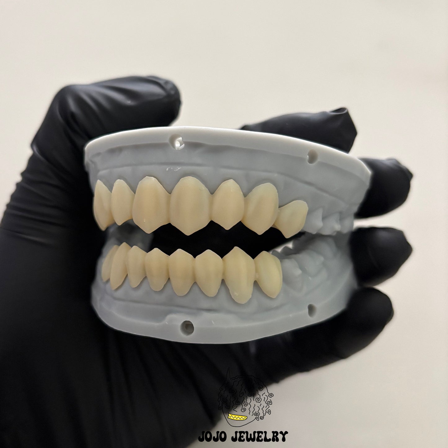 Shark Tooth Grillz – Custom Resin Shark Teeth Grillz