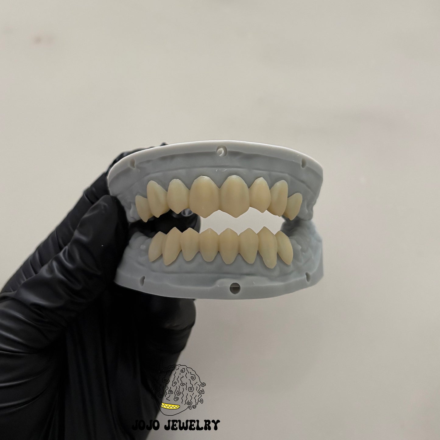 Shark Tooth Grillz – Custom Resin Shark Teeth Grillz