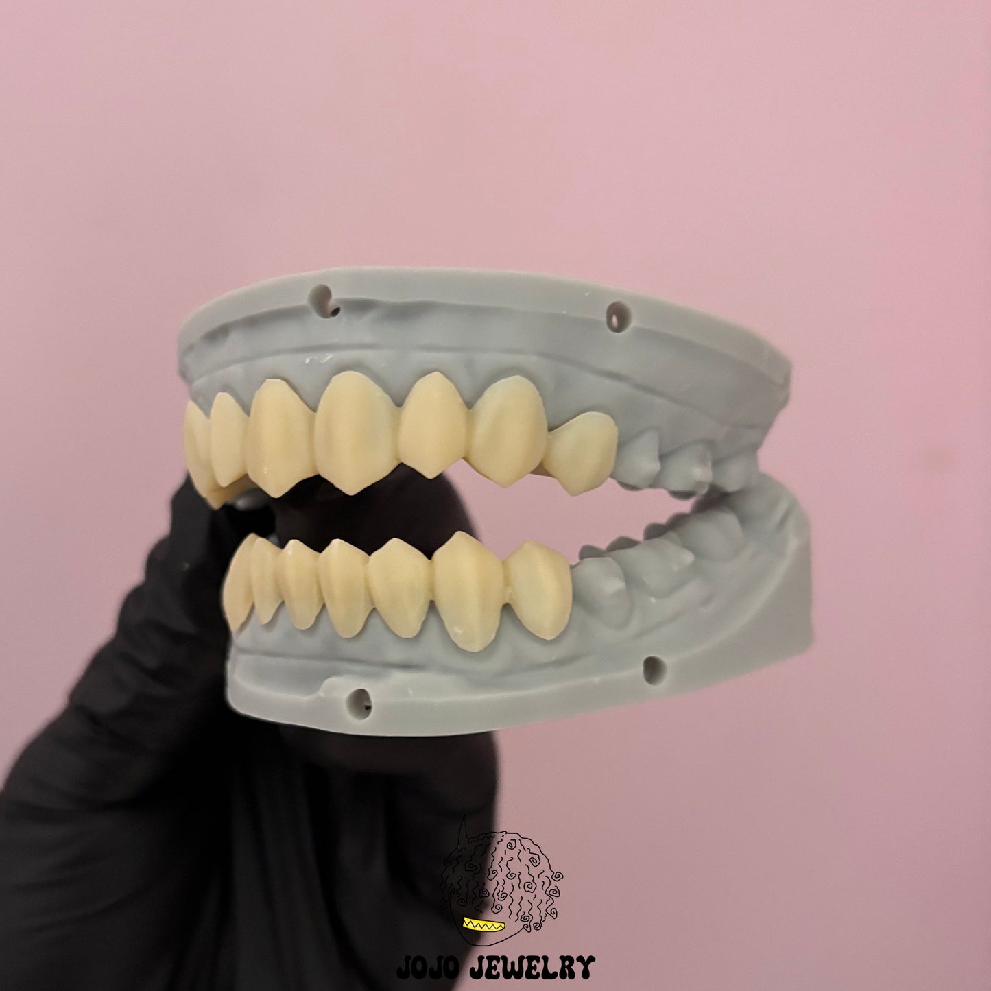 Shark Tooth Grillz – Custom Resin Shark Teeth Grillz