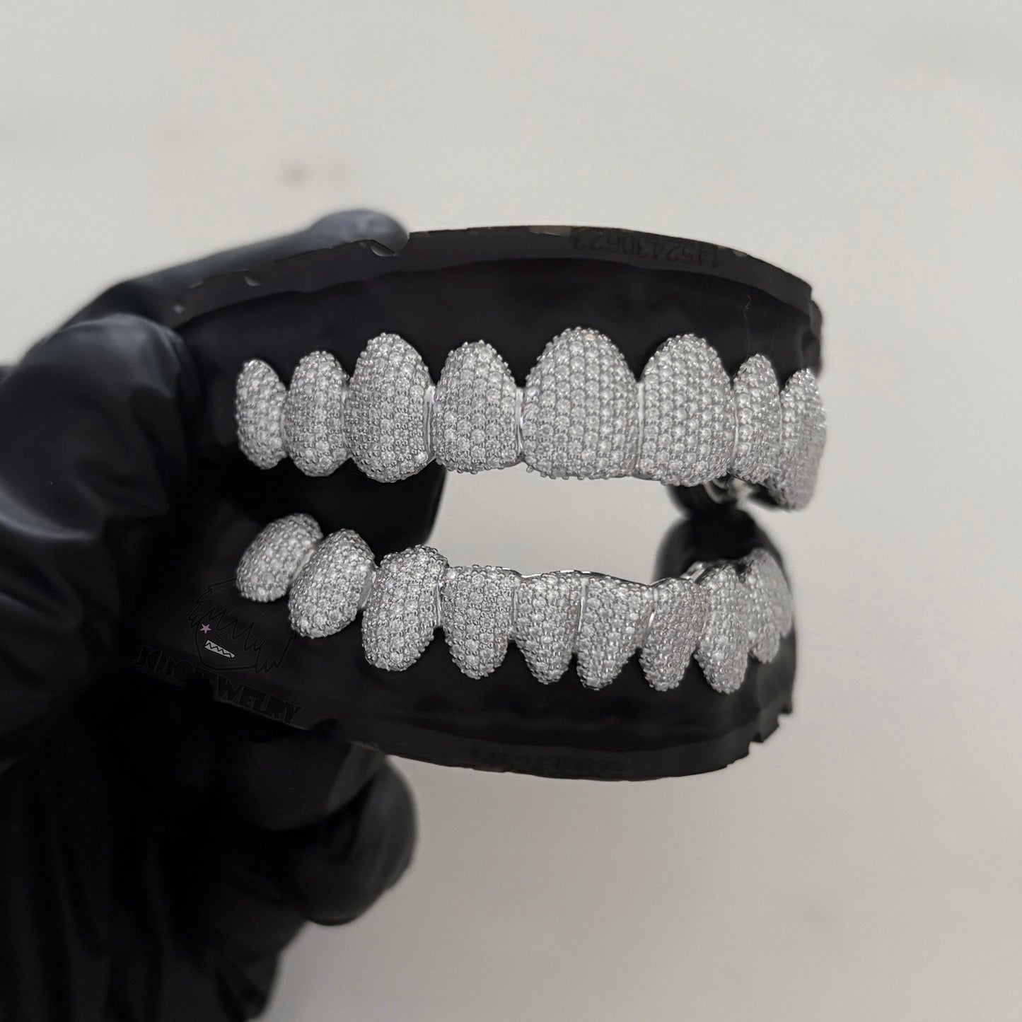 1.2mm VVS Moissanite ICED Grillz