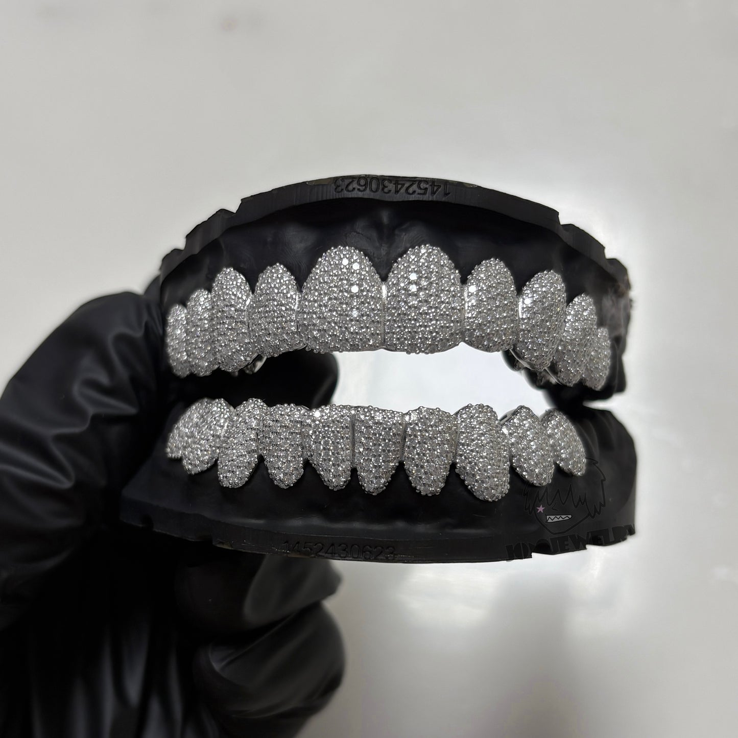 1.2mm VVS Moissanite ICED Grillz