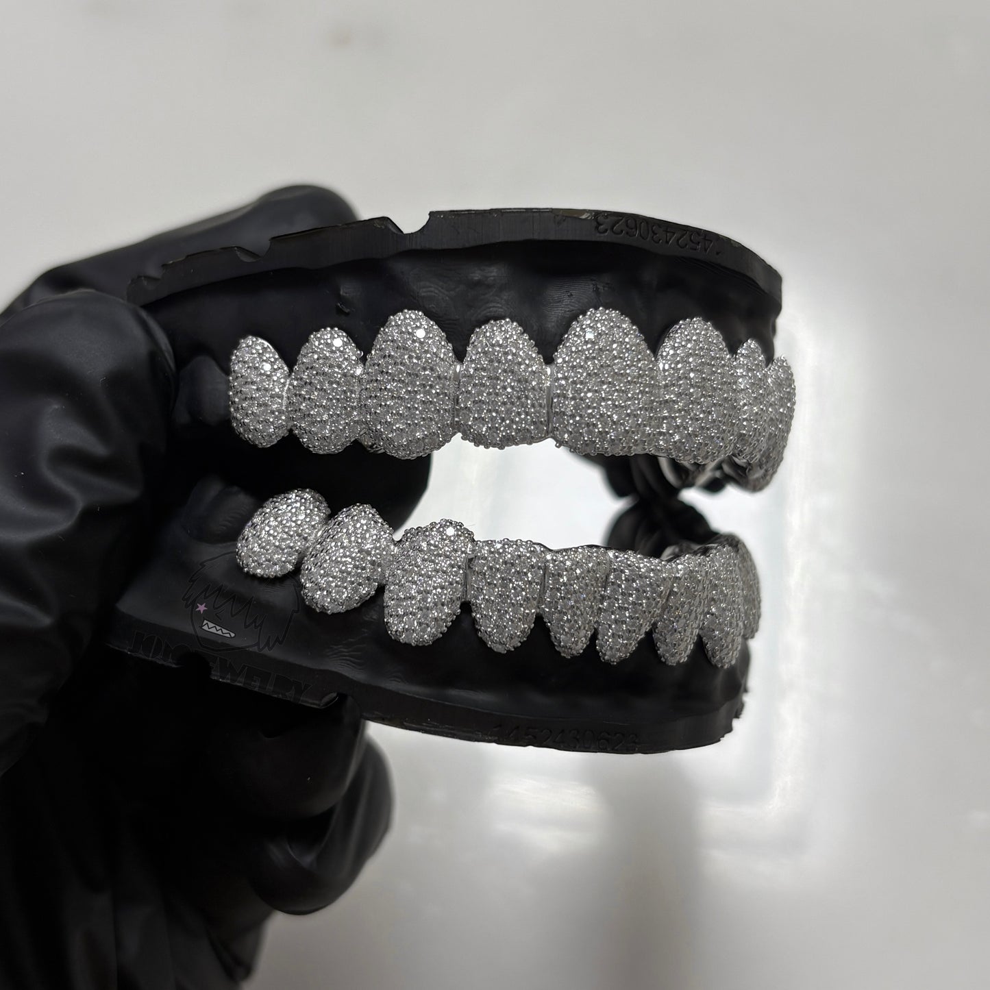1.2mm VVS Moissanite ICED Grillz