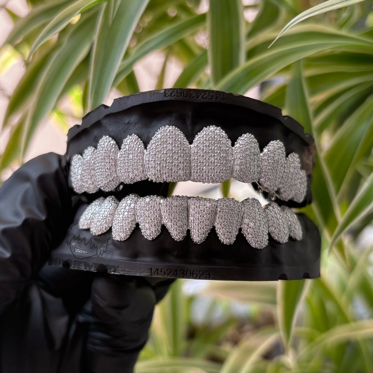 1.2mm VVS Moissanite ICED Grillz