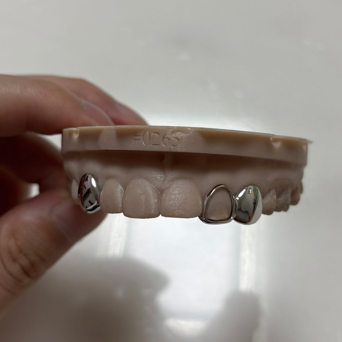 Single-Tooth / Double-Tooth Open-Face Grillz