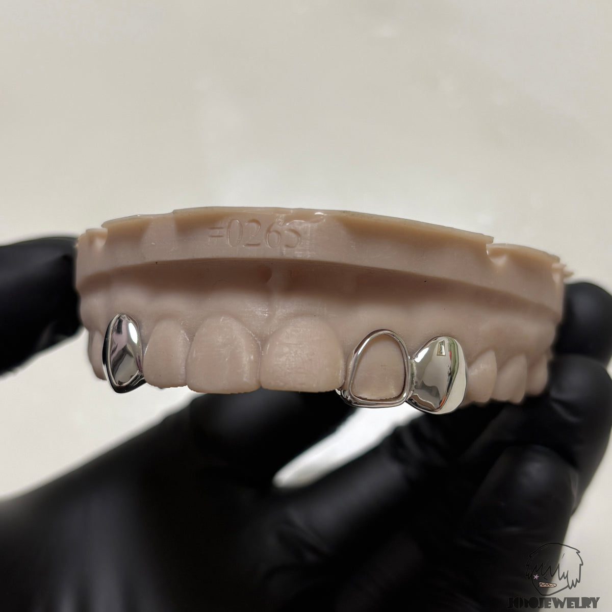 Single-Tooth / Double-Tooth Open-Face Grillz