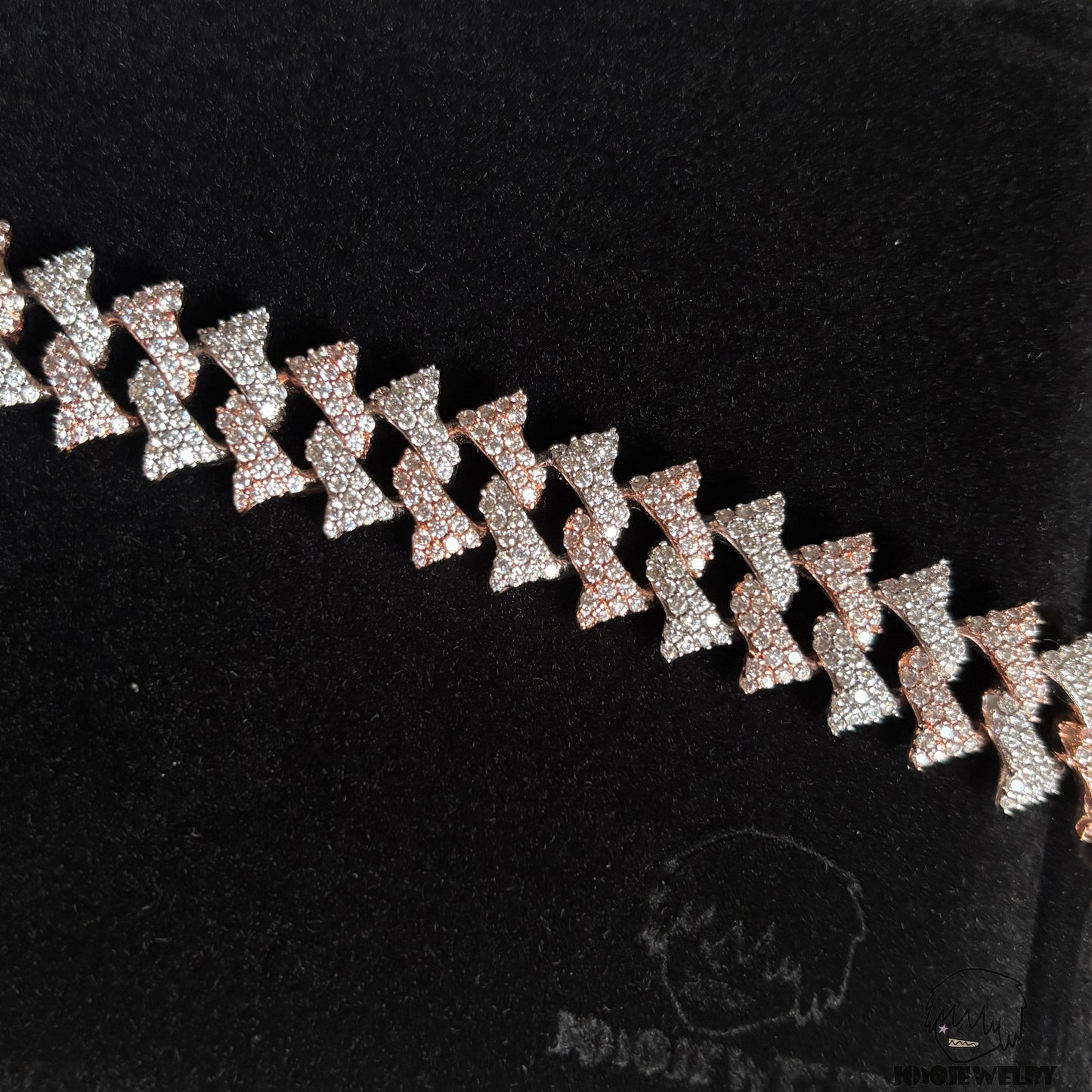 17mm 925 Silver Moissanite Iced Double-Point Cuban Chain