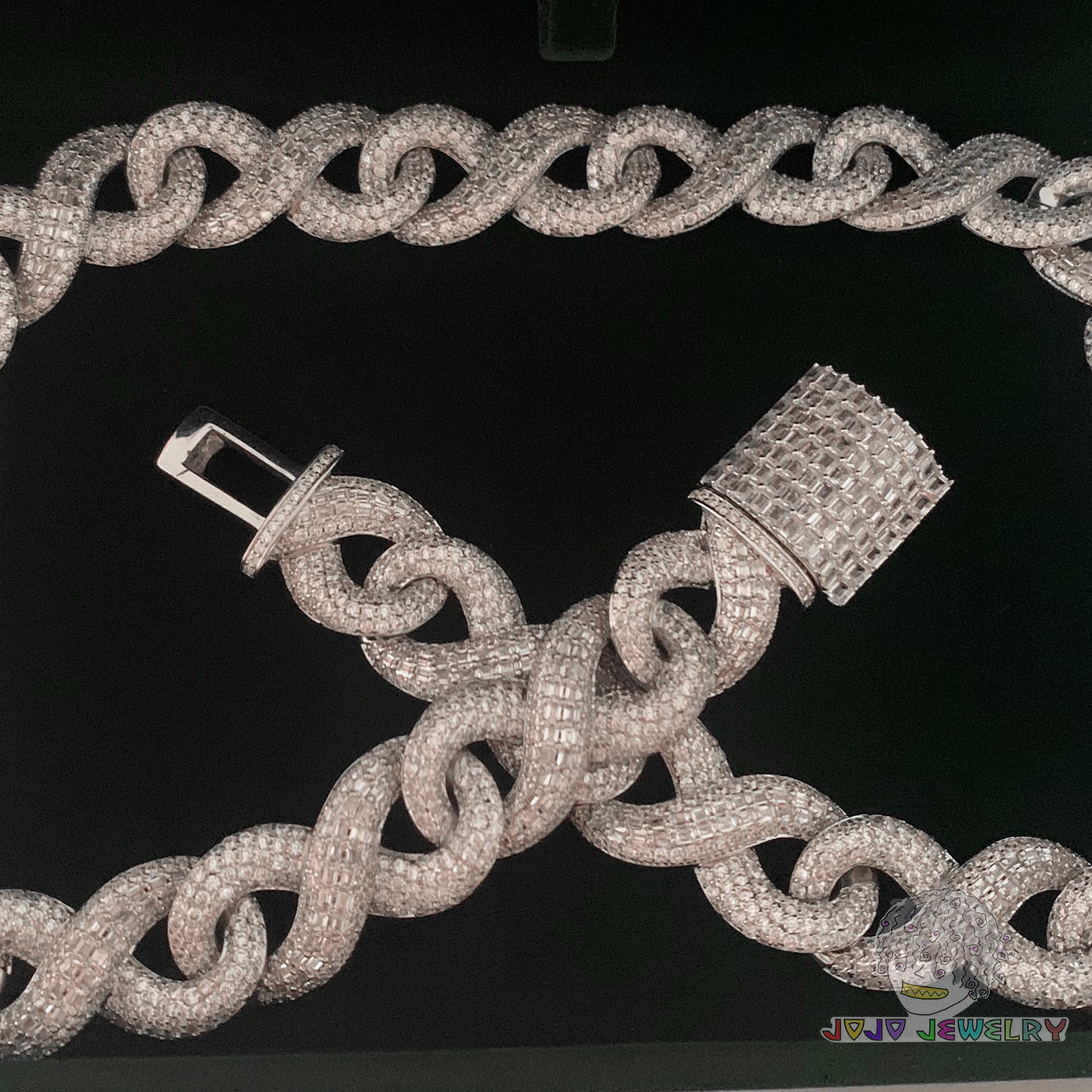 18mm Infinite Loop Moissanite Cuban Link Chain – 925 Sterling Silver