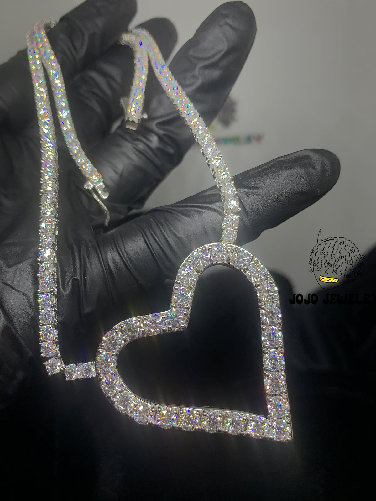 Heart Tennis Chain – 925 Sterling Silver VVS Moissanite