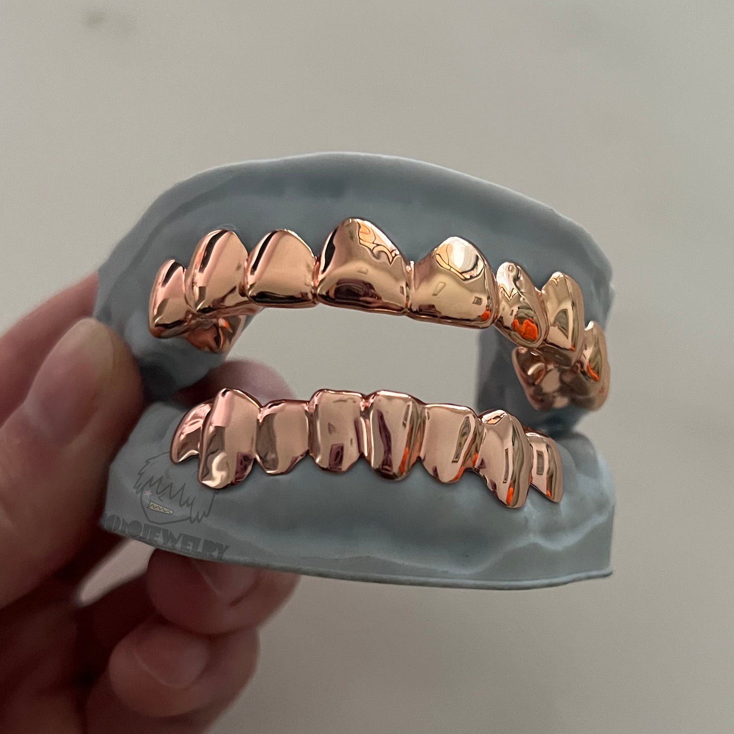 Rose Gold Grillz – Custom High Polish Tooth Grillz